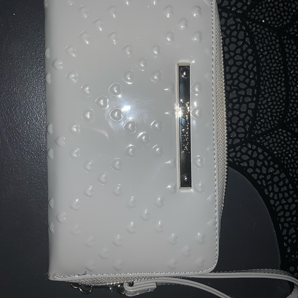 Betsey Johnson grey heart wallet